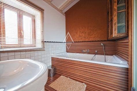 Istria, Rovinj - Villa Maestosa con Ampio Terreno