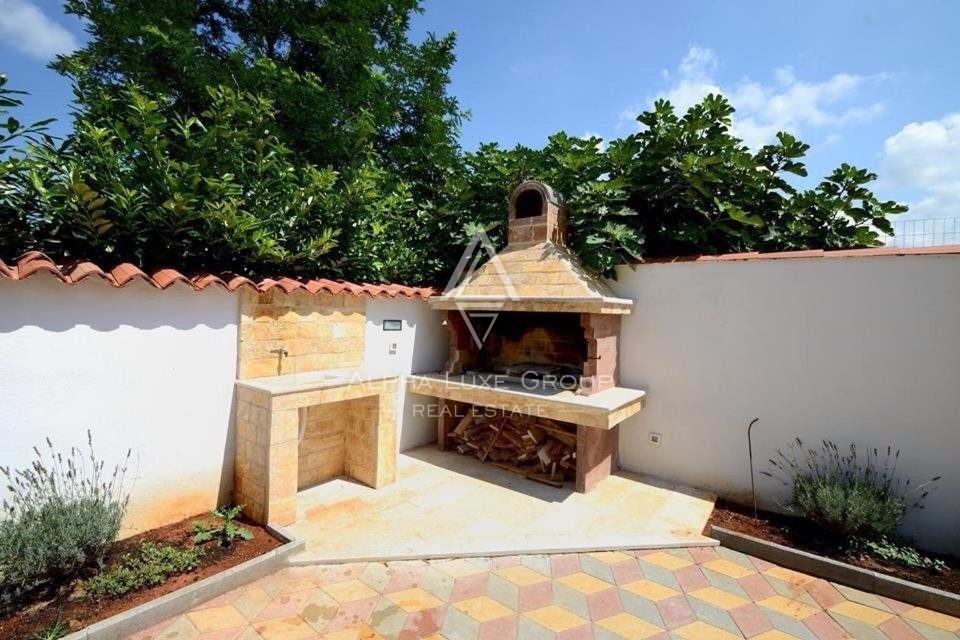 Villa con piscina nella pittoresca periferia di Poreč, Istria