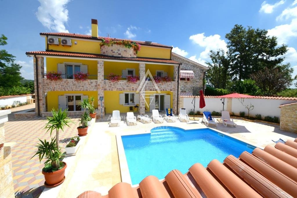 Villa con piscina nella pittoresca periferia di Poreč, Istria