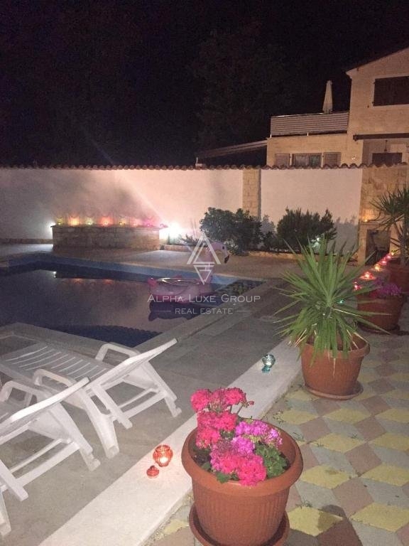 Villa con piscina nella pittoresca periferia di Poreč, Istria