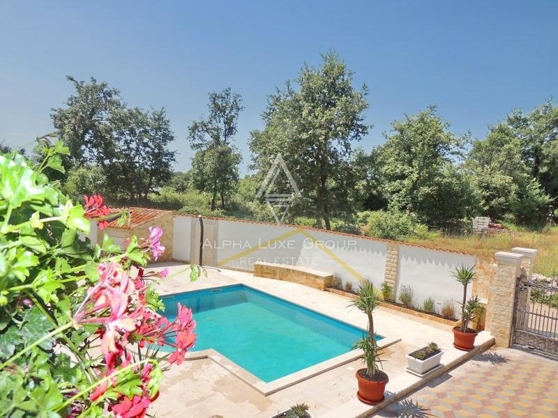 Villa con piscina nella pittoresca periferia di Poreč, Istria