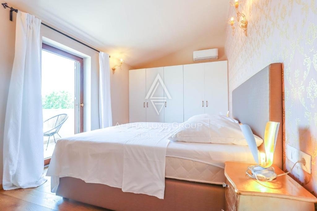 Istria, Sveti Lovreč - Villa di lusso con piscina in ambiente idilliaco