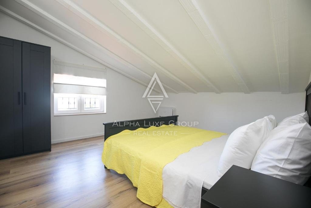 Villa moderna con piscina e vista mare a Poreč, Istria