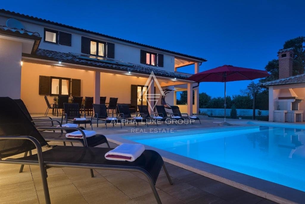 Scoprite il vero stile di vita a Barban, Istria - Vasta villa con piscina privata