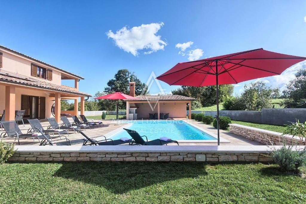 Scoprite il vero stile di vita a Barban, Istria - Vasta villa con piscina privata