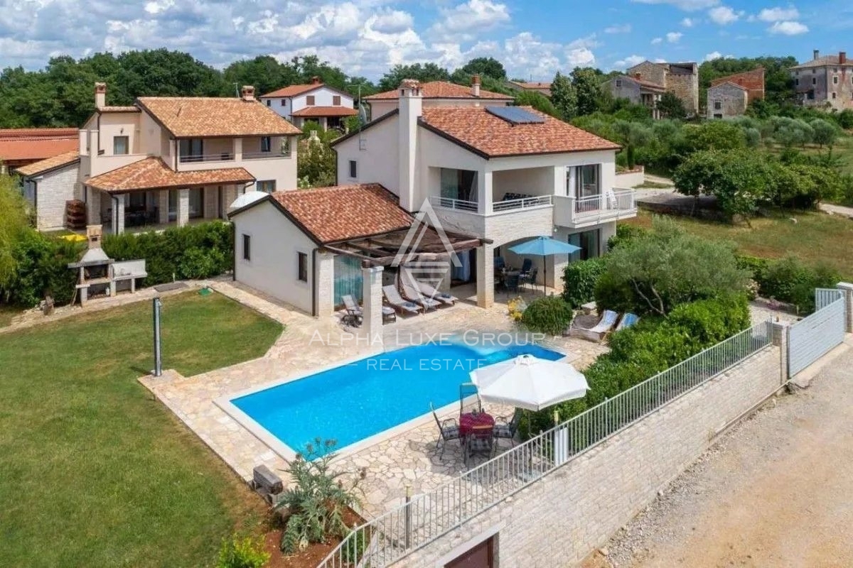 Poreč, Istria: Esclusiva villa con vista panoramica in vendita