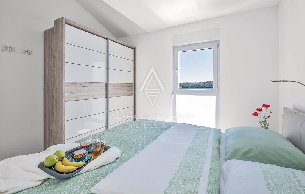 Casa vicino al mare con una bellissima vista sul mare e sulla piscina, Istria, Medulin