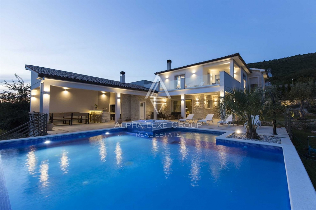 Villa Contemporanea Con Piscina, Istria, Labin