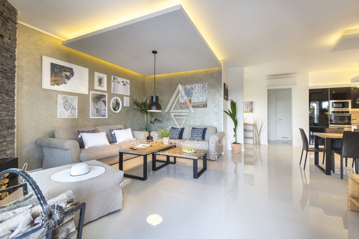 Villa Contemporanea Con Piscina, Istria, Labin