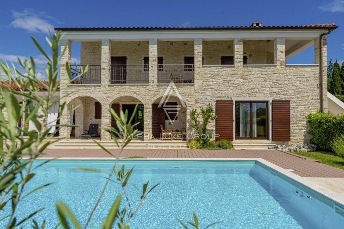Splendida villa in pietra con piscina e vista panoramica, Istria, Parenzo