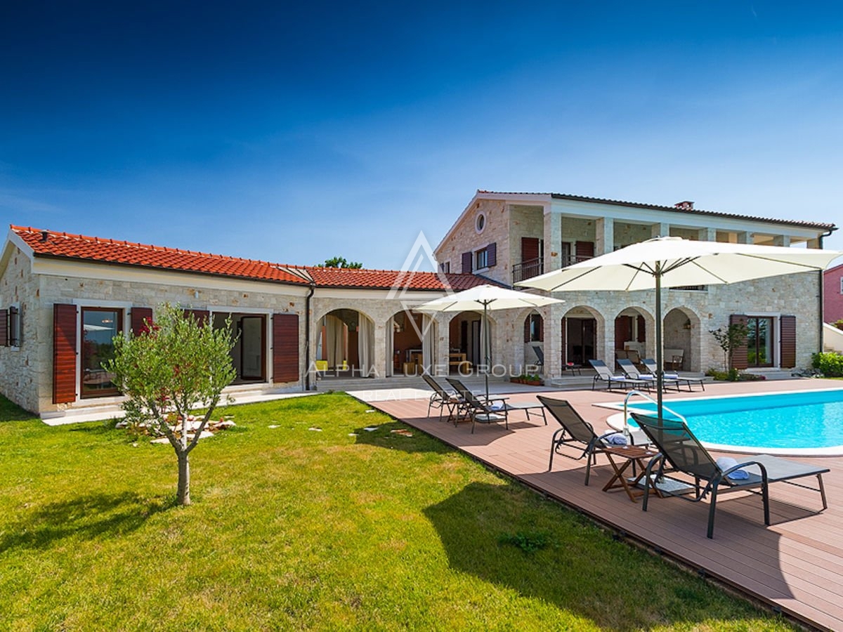 Splendida villa in pietra con piscina e vista panoramica, Istria, Parenzo