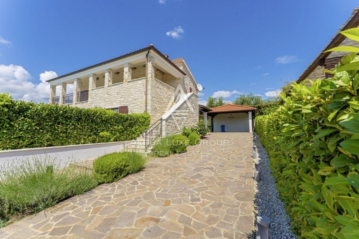 Splendida villa in pietra con piscina e vista panoramica, Istria, Parenzo