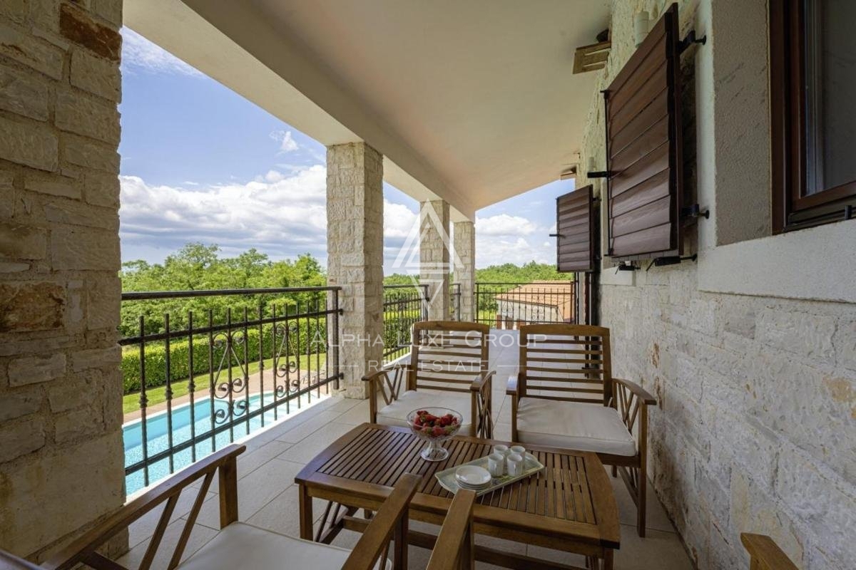 Splendida villa in pietra con piscina e vista panoramica, Istria, Parenzo