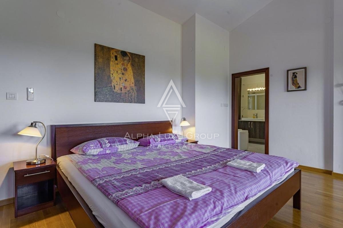 Splendida villa in pietra con piscina e vista panoramica, Istria, Parenzo