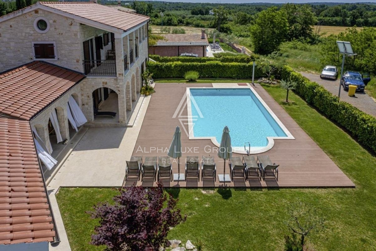 Splendida villa in pietra con piscina e vista panoramica, Istria, Parenzo