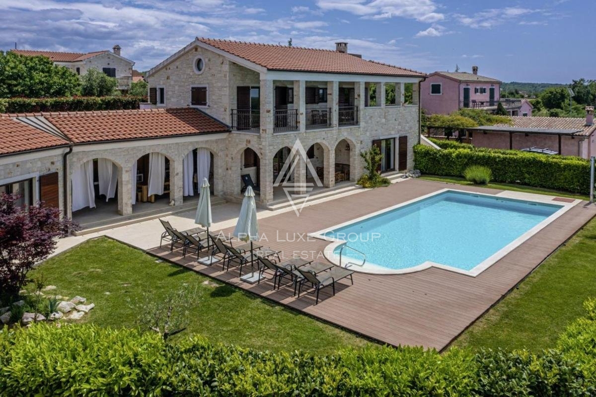 Splendida villa in pietra con piscina e vista panoramica, Istria, Parenzo