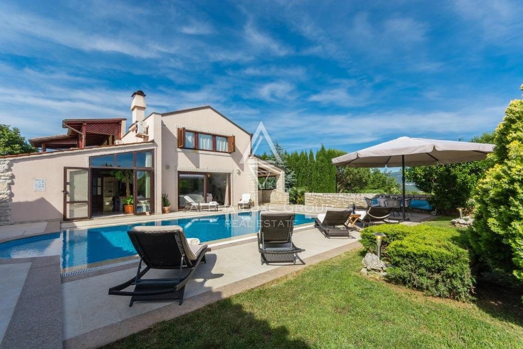 Lussuosa villa con vista mare e piscina, Istria, Marčana