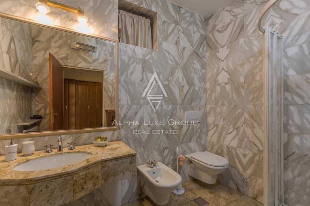 Lussuosa villa con vista mare e piscina, Istria, Marčana
