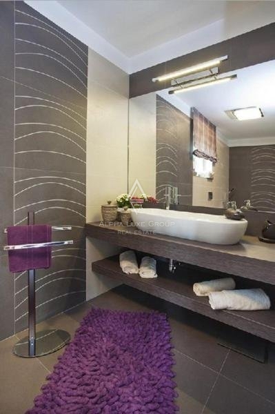 Labin Villa moderna con piscina e vista aperta