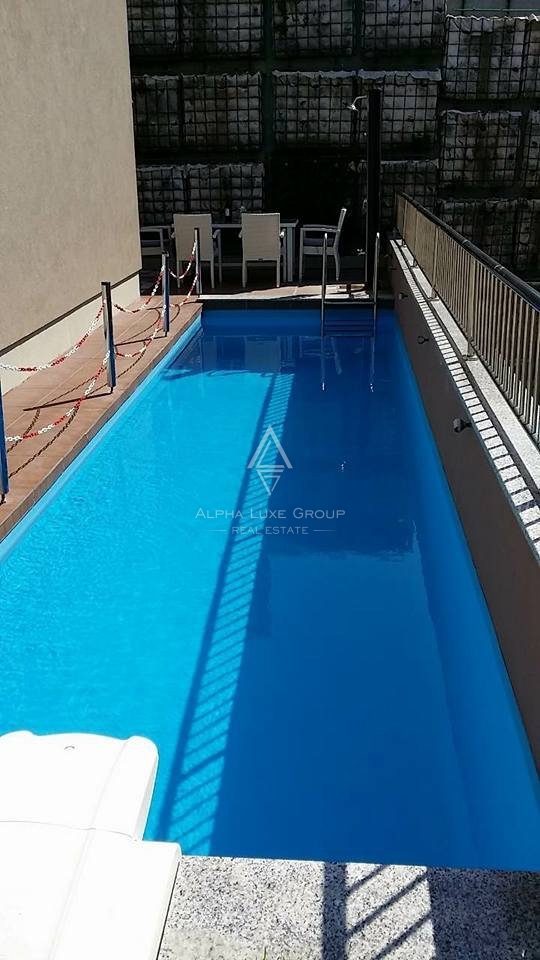 RAB, PALIT, DUE VILLE DI LUSSO CON PISCINE VICINO AL CENTRO!