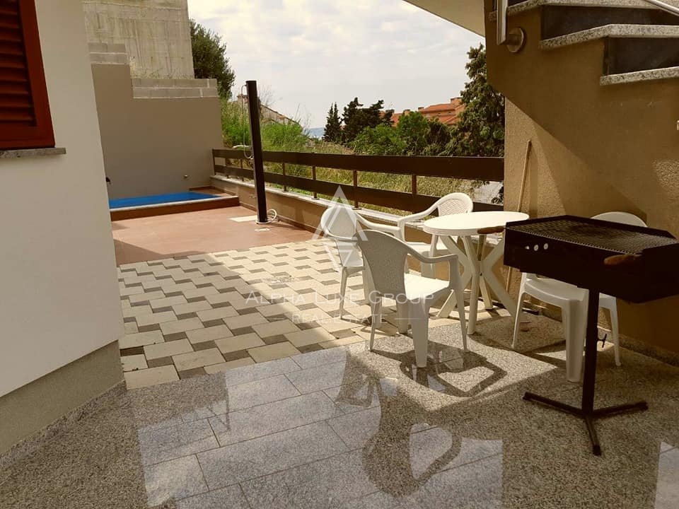 RAB, PALIT, DUE VILLE DI LUSSO CON PISCINE VICINO AL CENTRO!