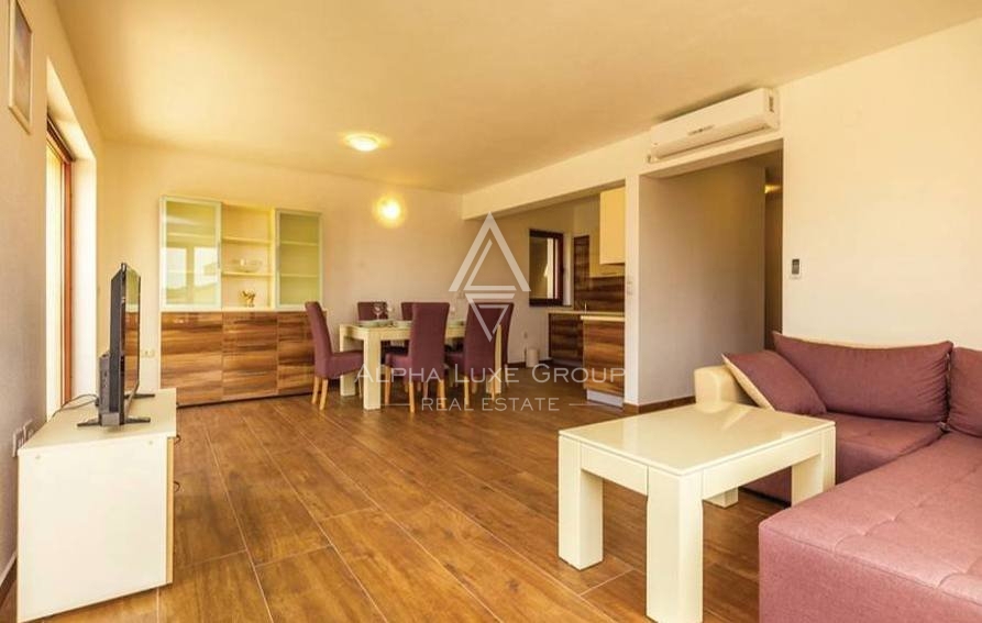 RAB, PALIT, DUE VILLE DI LUSSO CON PISCINE VICINO AL CENTRO!