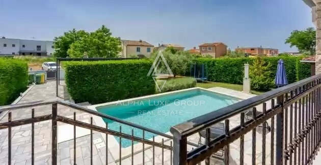 Istria, Poreč: Affascinante casa in pietra con piscina in vendita