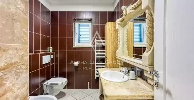 Istria, Poreč: Affascinante casa in pietra con piscina in vendita