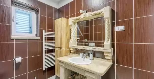 Istria, Poreč: Affascinante casa in pietra con piscina in vendita