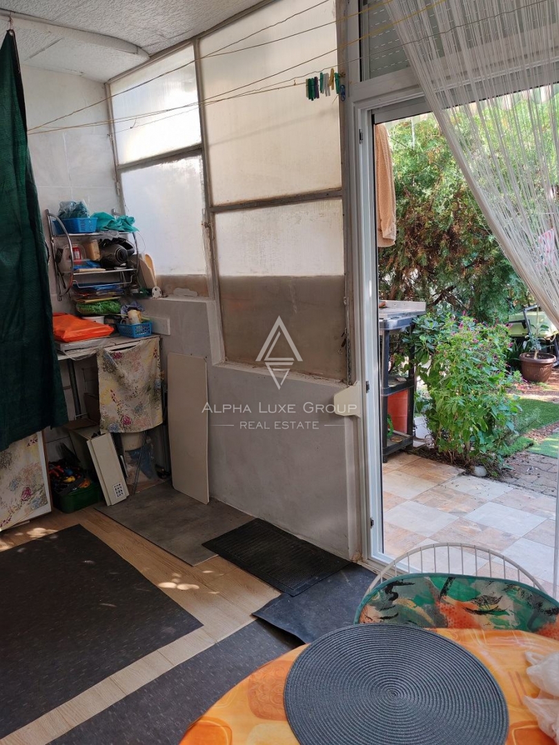 Novigrad, Istria – Appartamento arredato, giardino, mare