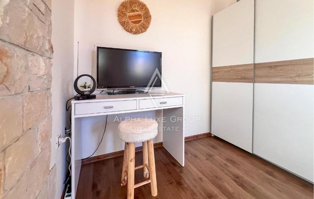 Lupoglav, Istria – Casa in pietra con piscina