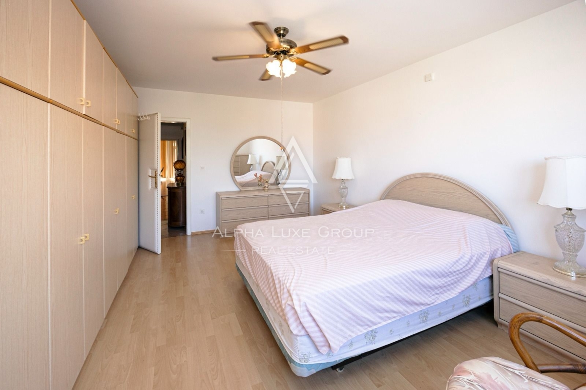 Pola, Istria: Ampio appartamento arredato in vendita