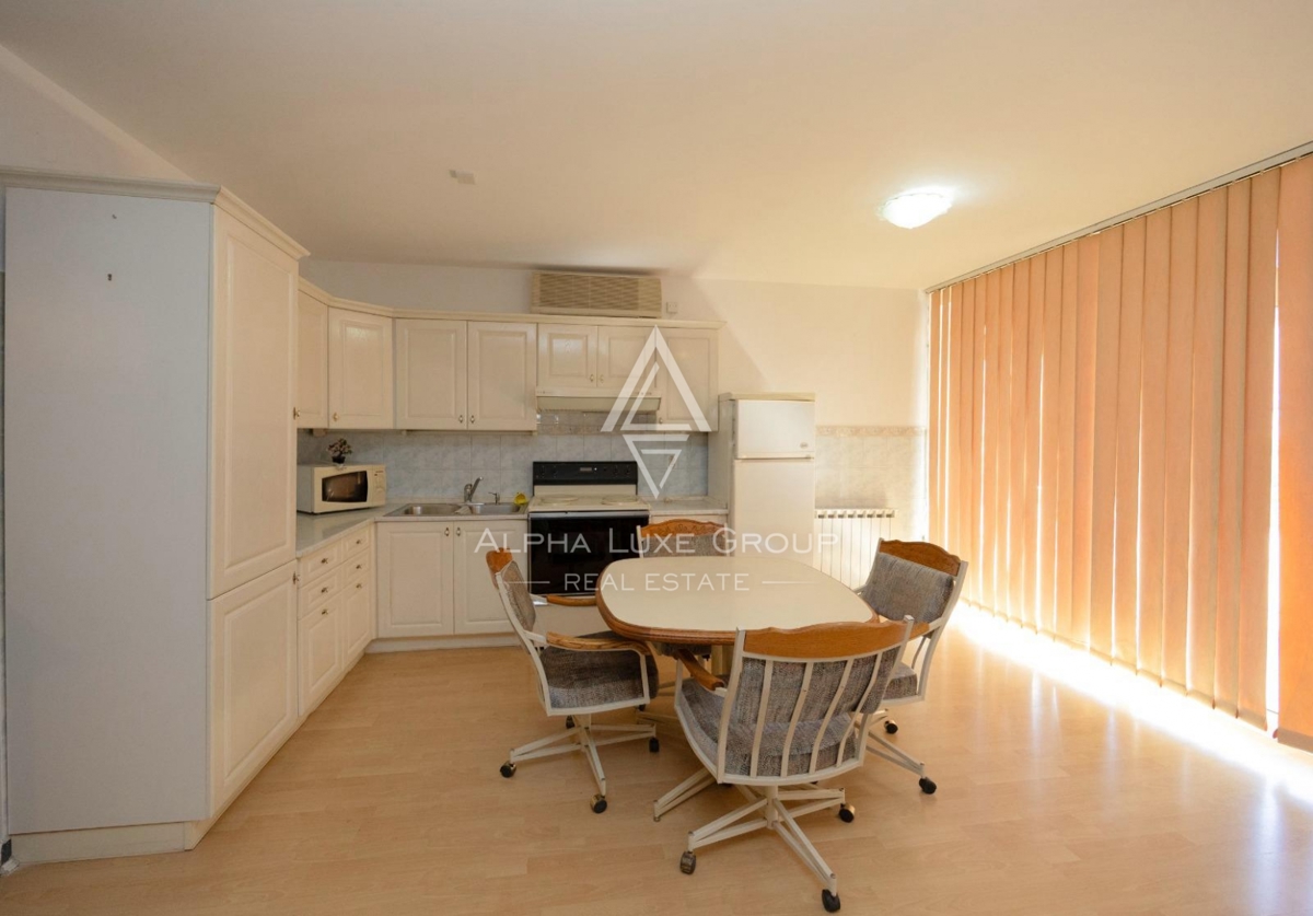 Pola, Istria: Ampio appartamento arredato in vendita