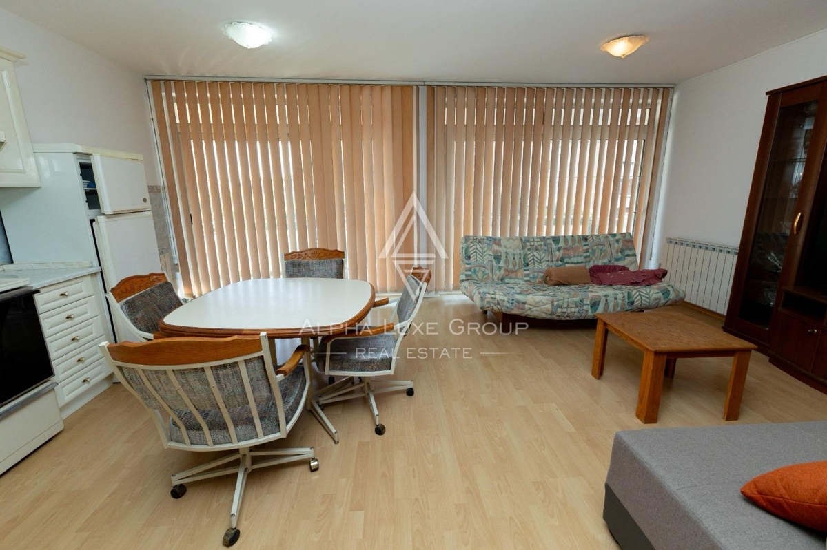 Pola, Istria: Ampio appartamento arredato in vendita