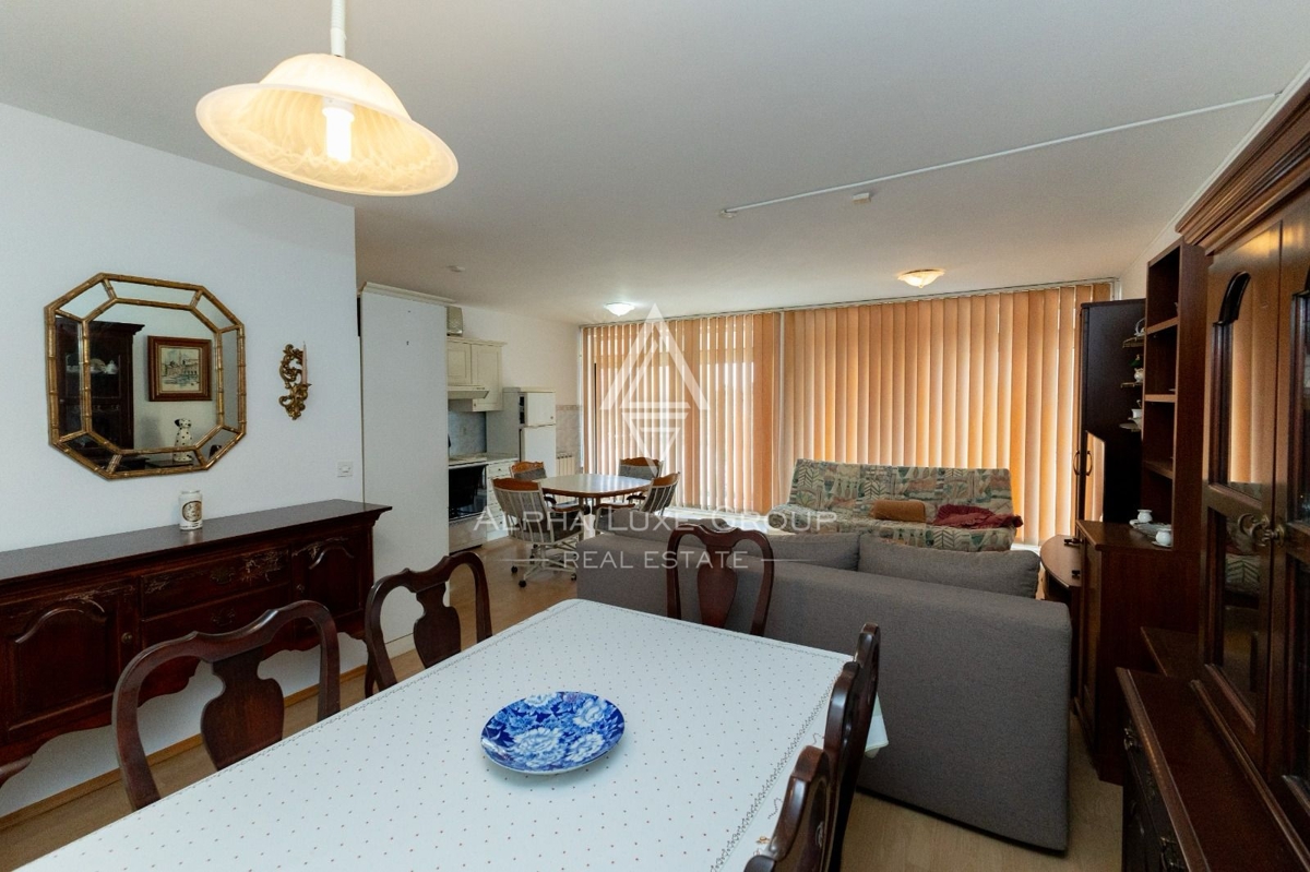 Pola, Istria: Ampio appartamento arredato in vendita