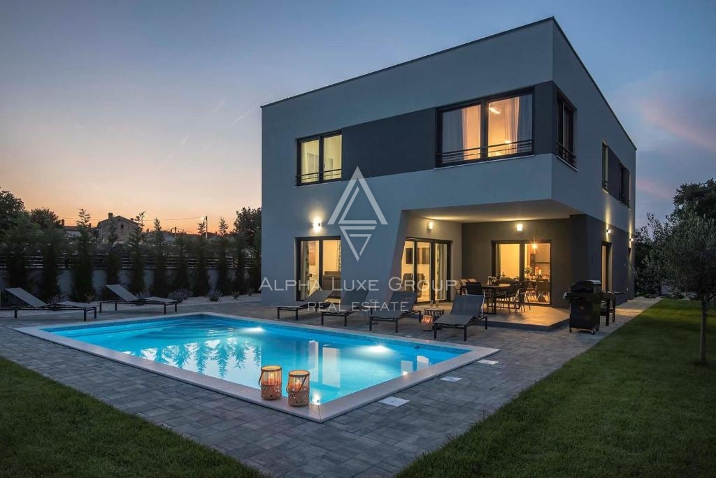 Casa Centar, Pula, 180m2