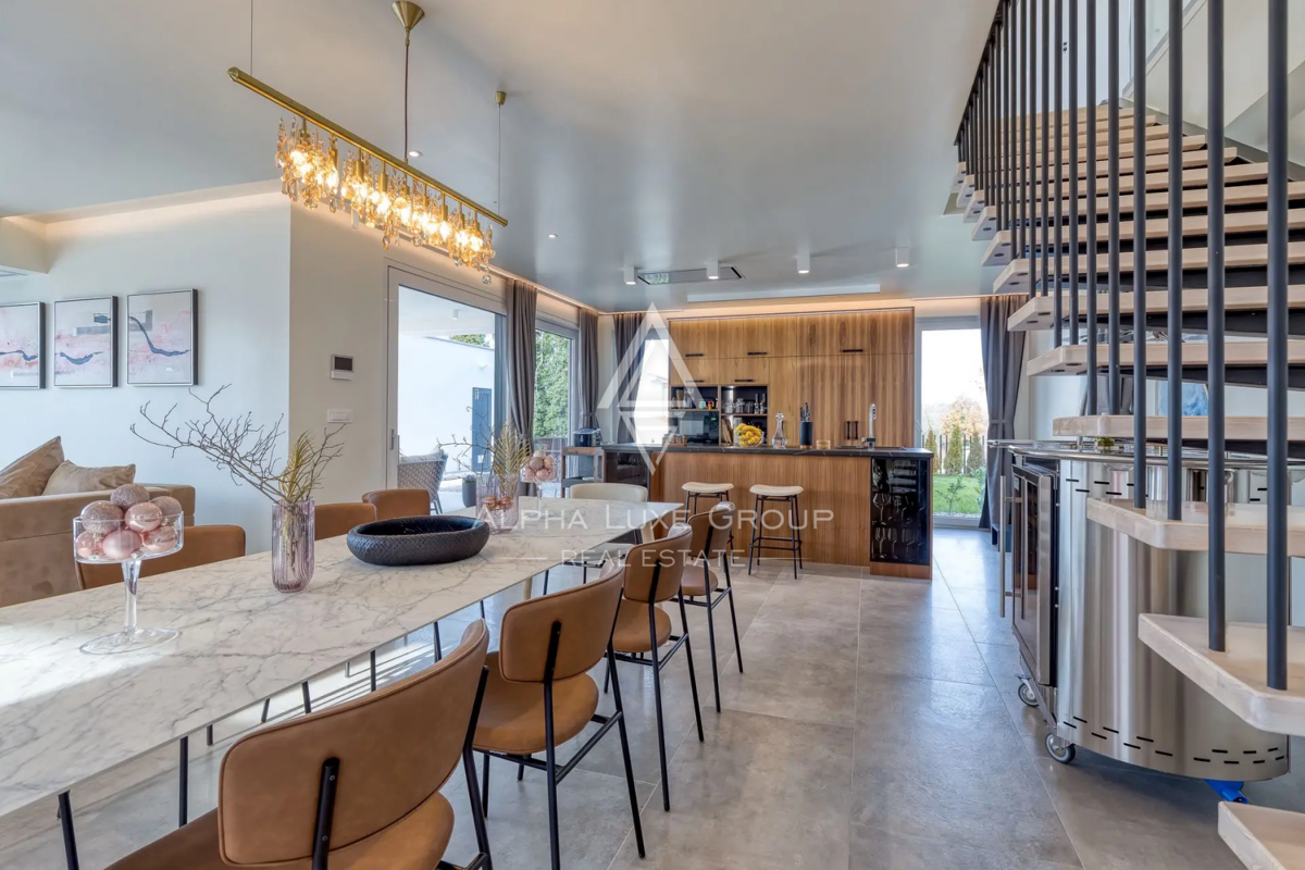 Istria, Labin: Villa di lusso con piscina riscaldata