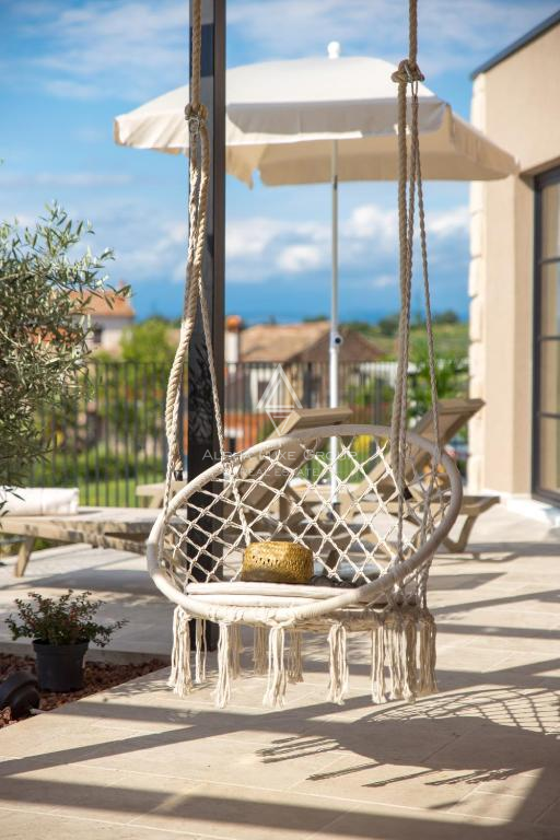 Istria, Montona: Villa di lusso con piscina e vista