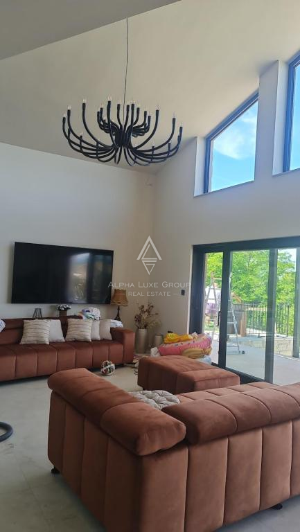 Istria, Montona: Villa di lusso con piscina e vista