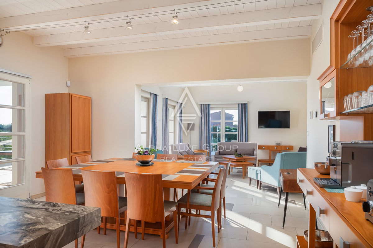 Istria, Svetvinčenat: Villa elegante con piscina e giardino