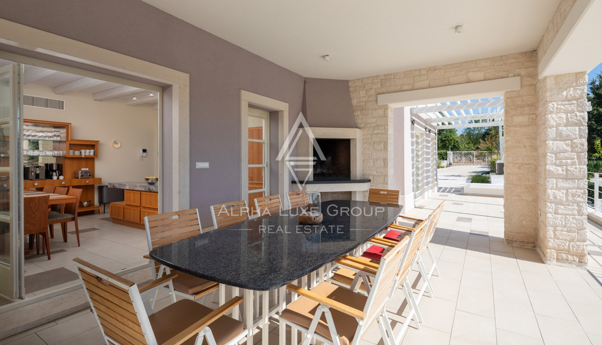 Istria, Svetvinčenat: Villa elegante con piscina e giardino