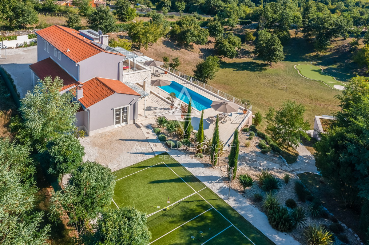 Istria, Svetvinčenat: Villa elegante con piscina e giardino