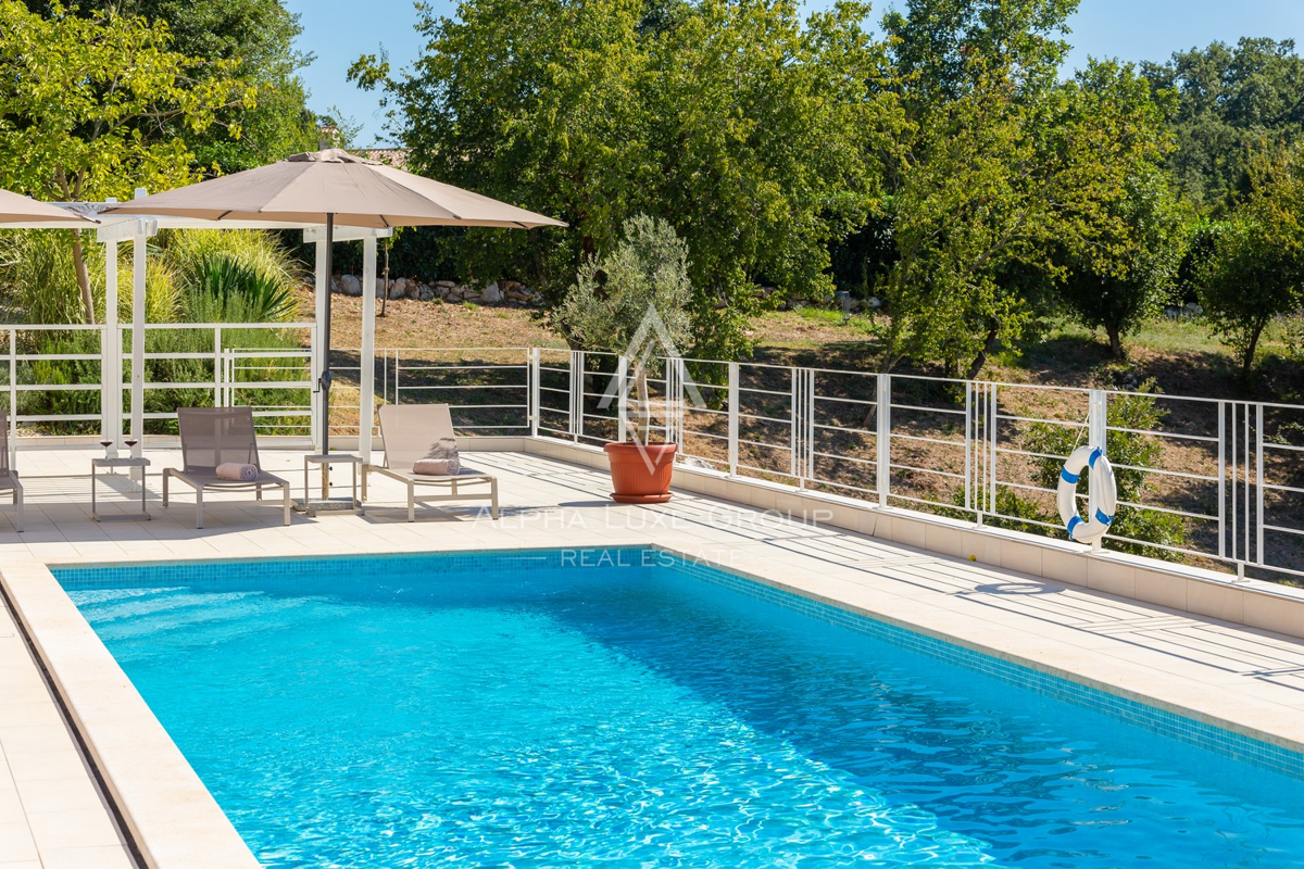 Istria, Svetvinčenat: Villa elegante con piscina e giardino