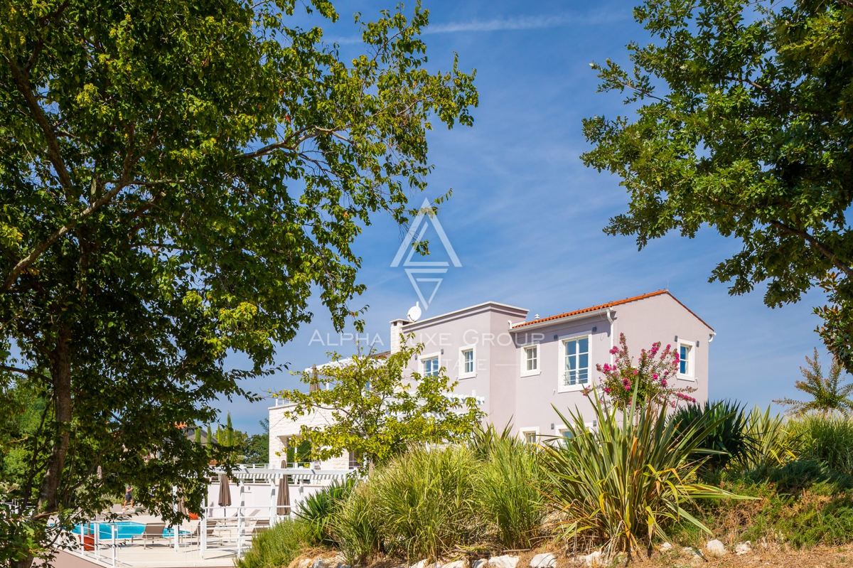 Istria, Svetvinčenat: Villa elegante con piscina e giardino
