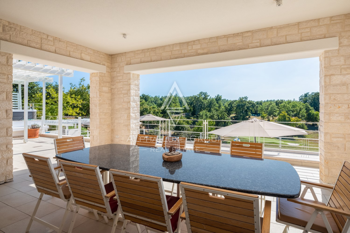 Istria, Svetvinčenat: Villa elegante con piscina e giardino