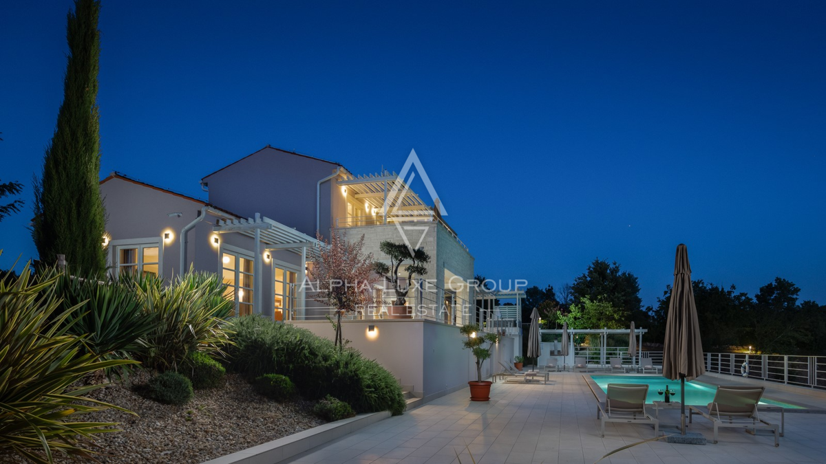 Istria, Svetvinčenat: Villa elegante con piscina e giardino