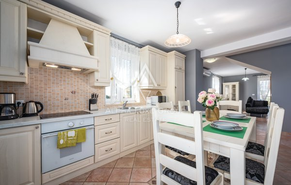 Istria, Umag: Villa bifamiliare vicino al mare