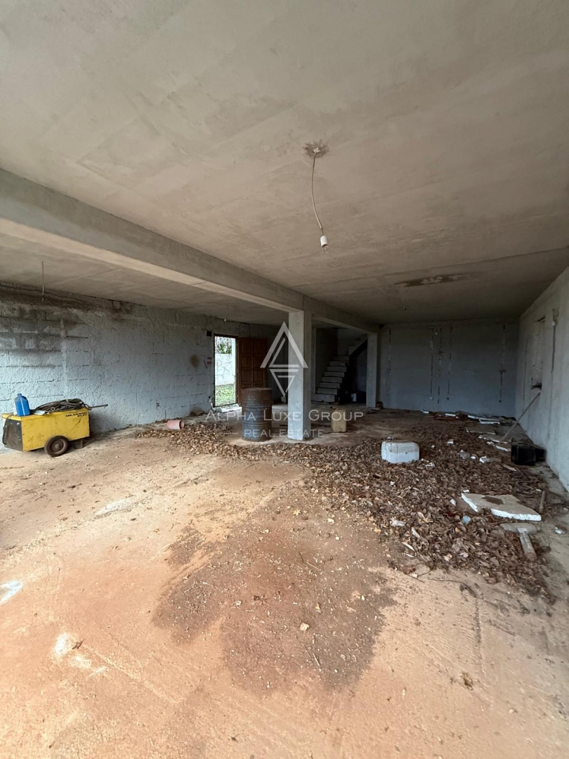 Istria, Rovigno – Casa con potenziale sviluppo