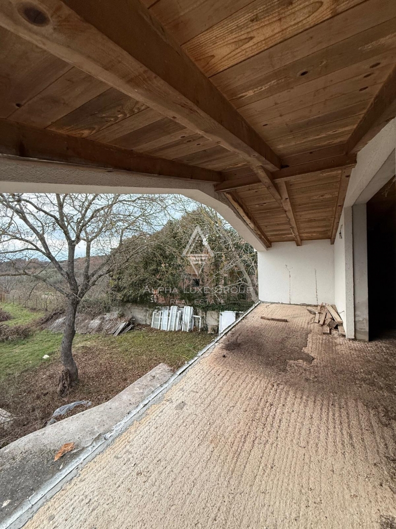 Istria, Rovigno – Casa con potenziale sviluppo