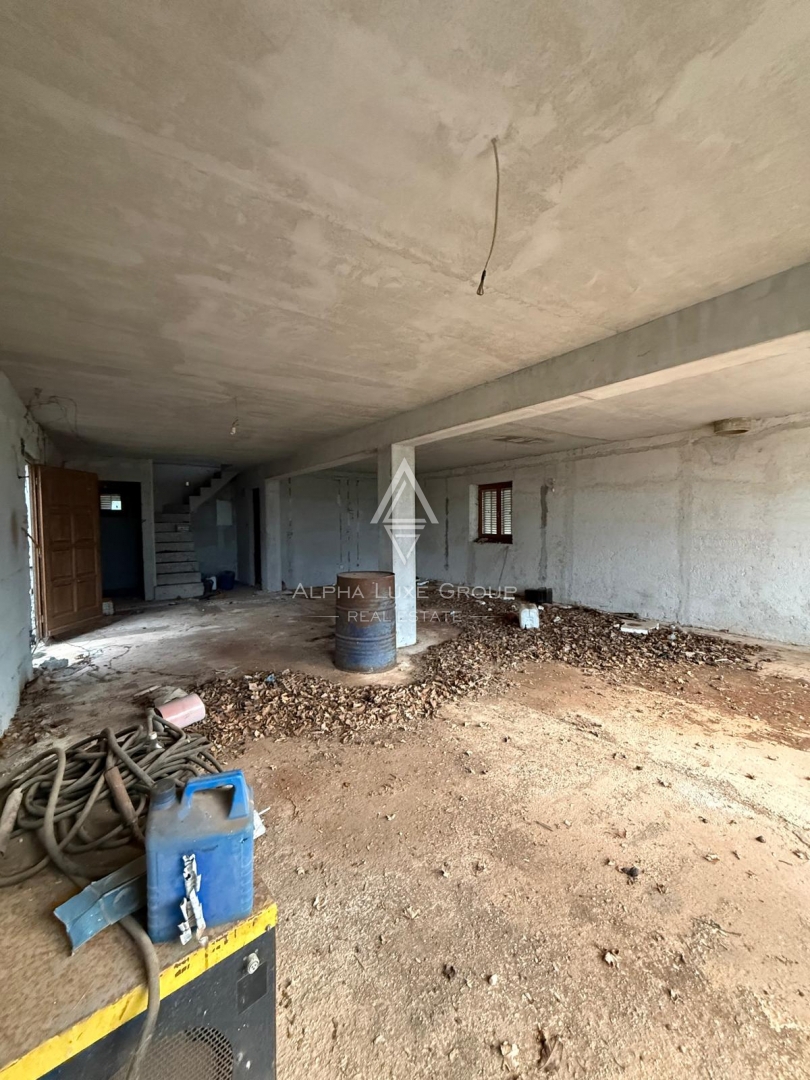 Istria, Rovigno – Casa con potenziale sviluppo